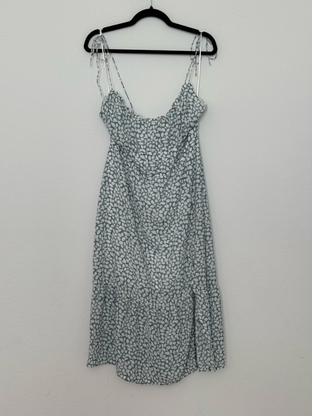 Abercrombie & Fitch Tie-Strap Midi Dress